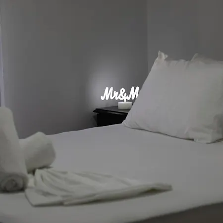 Casa Blanca Beachfront * Sarande